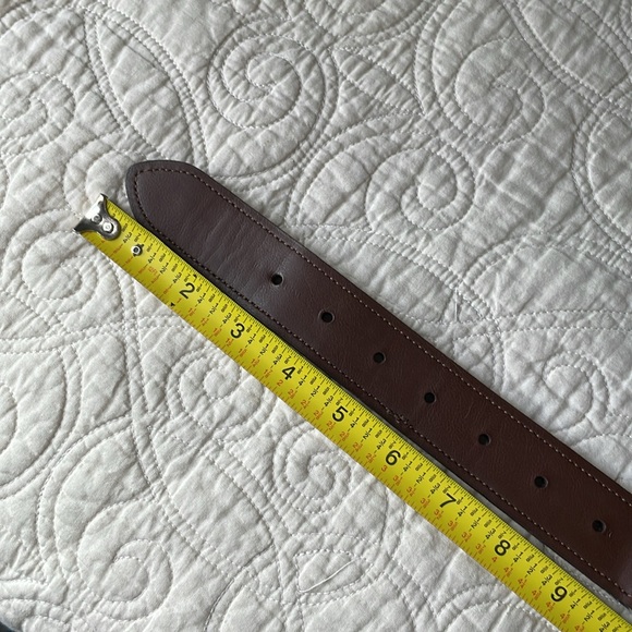 Tommy Bahama Men’s Canvas & Leather Football Belt - Picture 8 of 8